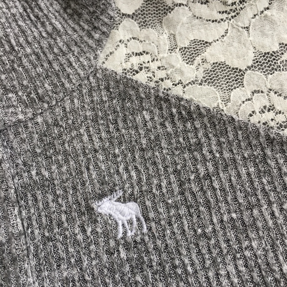 Abercrombie Kids hooded cardigan. Girls 5/6❤️ - Picture 6 of 8